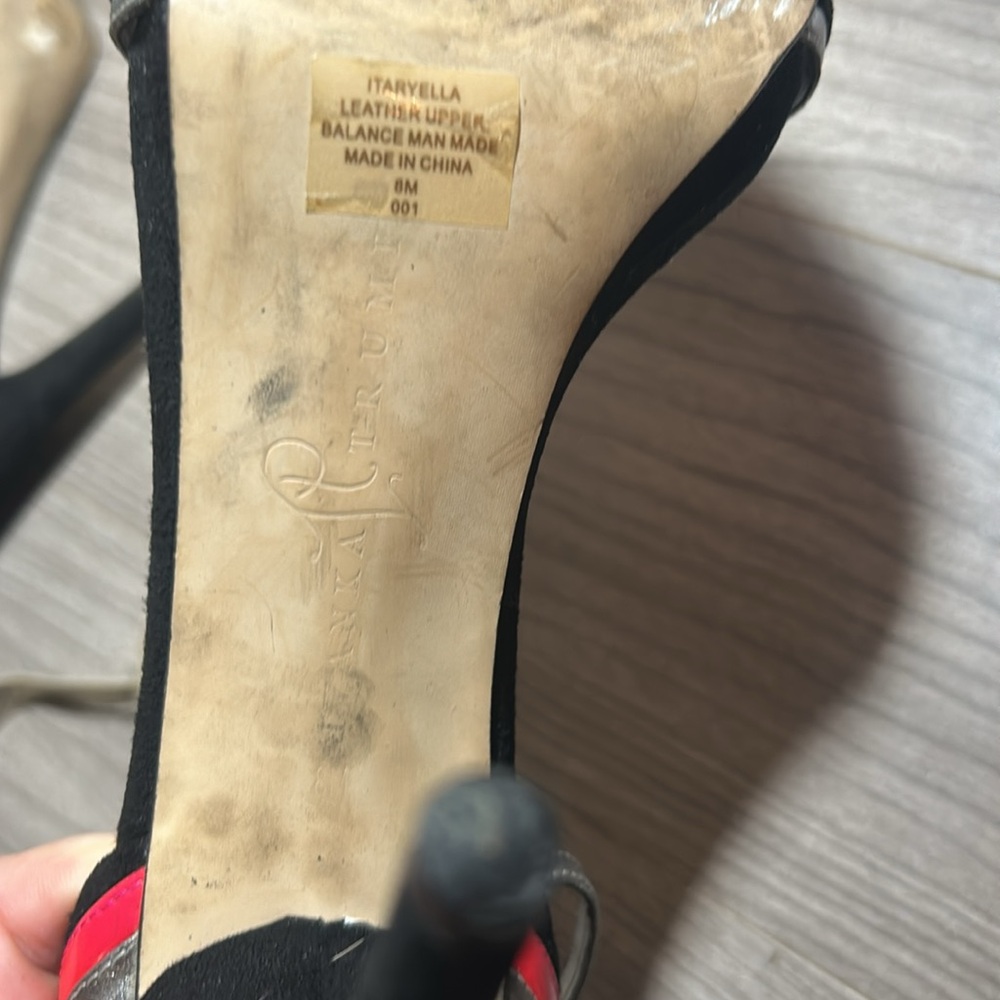 Genuine suede glow in the dark 4.5” Ivanka Trump heels, Sz 8 - Picture 4 of 5